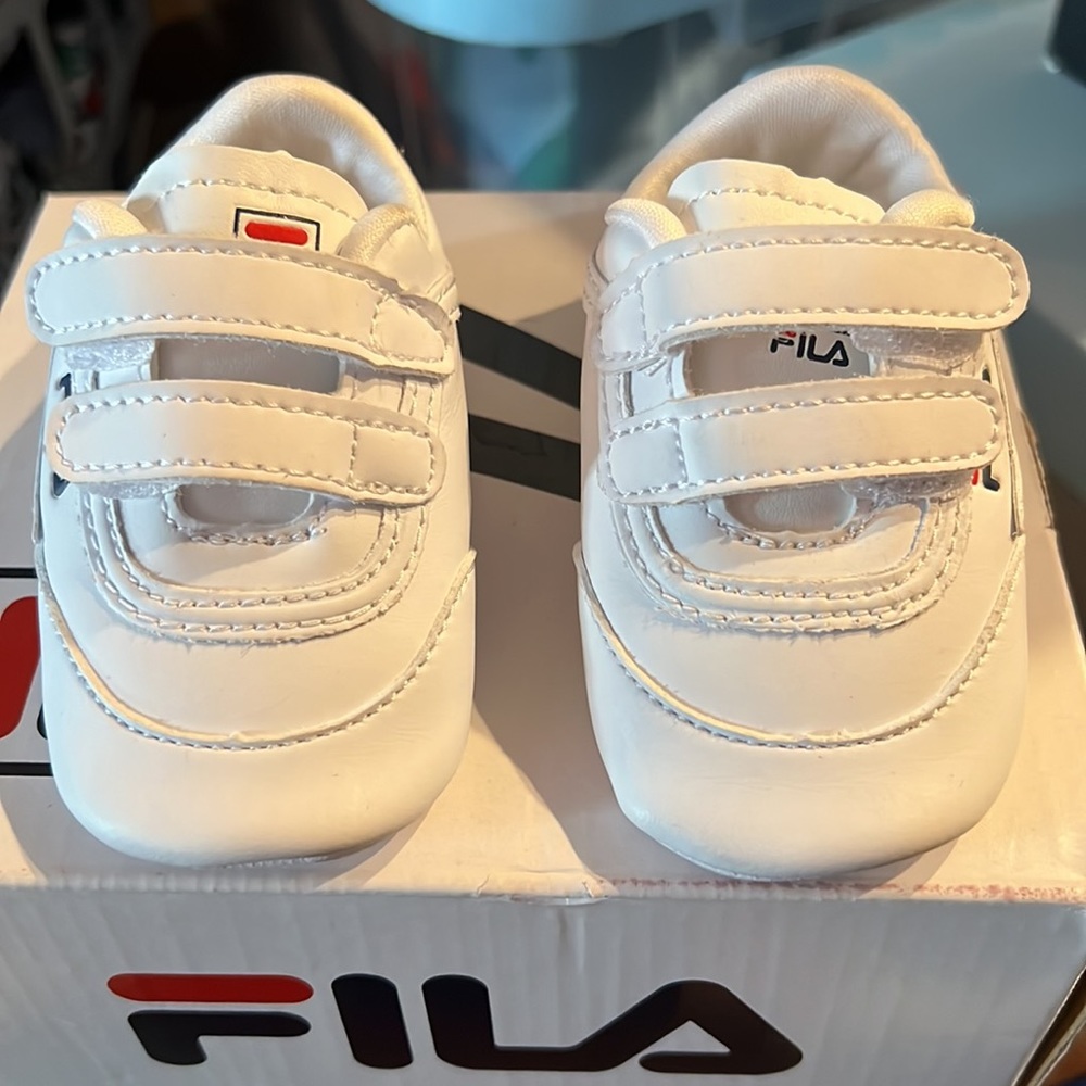 FILA - Picture 2 of 3